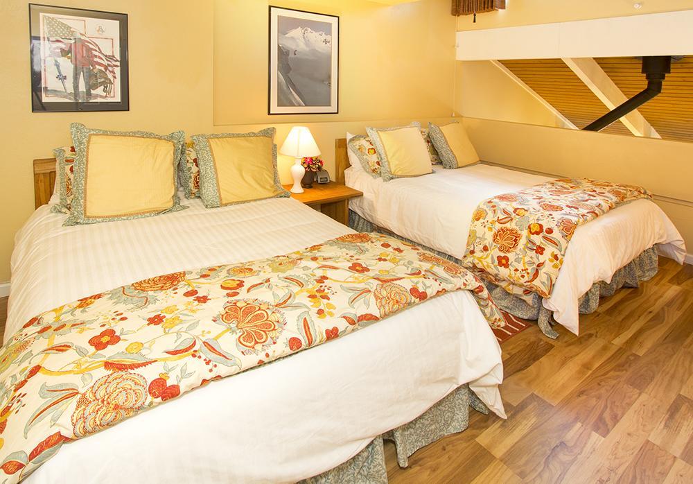 St. Moritz #42 - Two Bedroom Loft Condo マンモス・レイクス エクステリア 写真